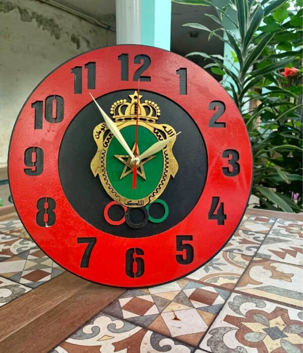 468301576_1570326226948608_5557664702216876961_n ساعة بشعار ناديك المفضل