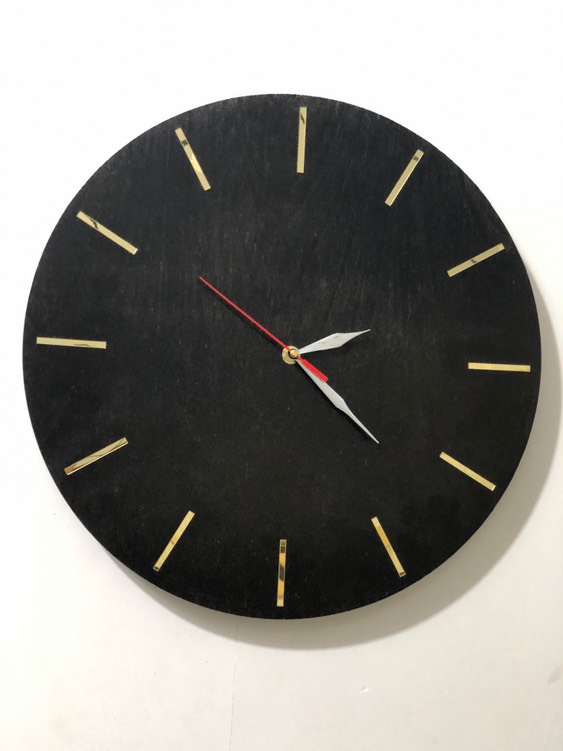 494359338_1082991926991949_1446681768167053259_n ساعة خشبية حائطية