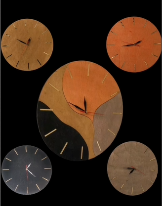 CLK ساعة خشبية حائطية