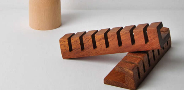 Wooden-Cable-Organizer-Cord-Management-System-Holder-for-Power-Cords-and-Charging-Cables-2018-12-9-christmas-gifts-cool-stuffs-feelgift-4 3pcs Wooden Cable Organizer Cord Management System Holder for Power Cords and Charging Cables