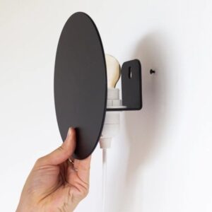 اباجورة حائط بسيطة وأنيقة